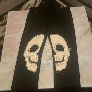 These are jeans Brand: Mnmi Size: 36,32 Color: black and cream